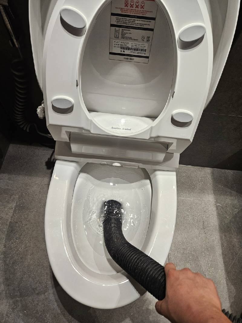 백학면 갈현리 악취제거 작업 전 모습